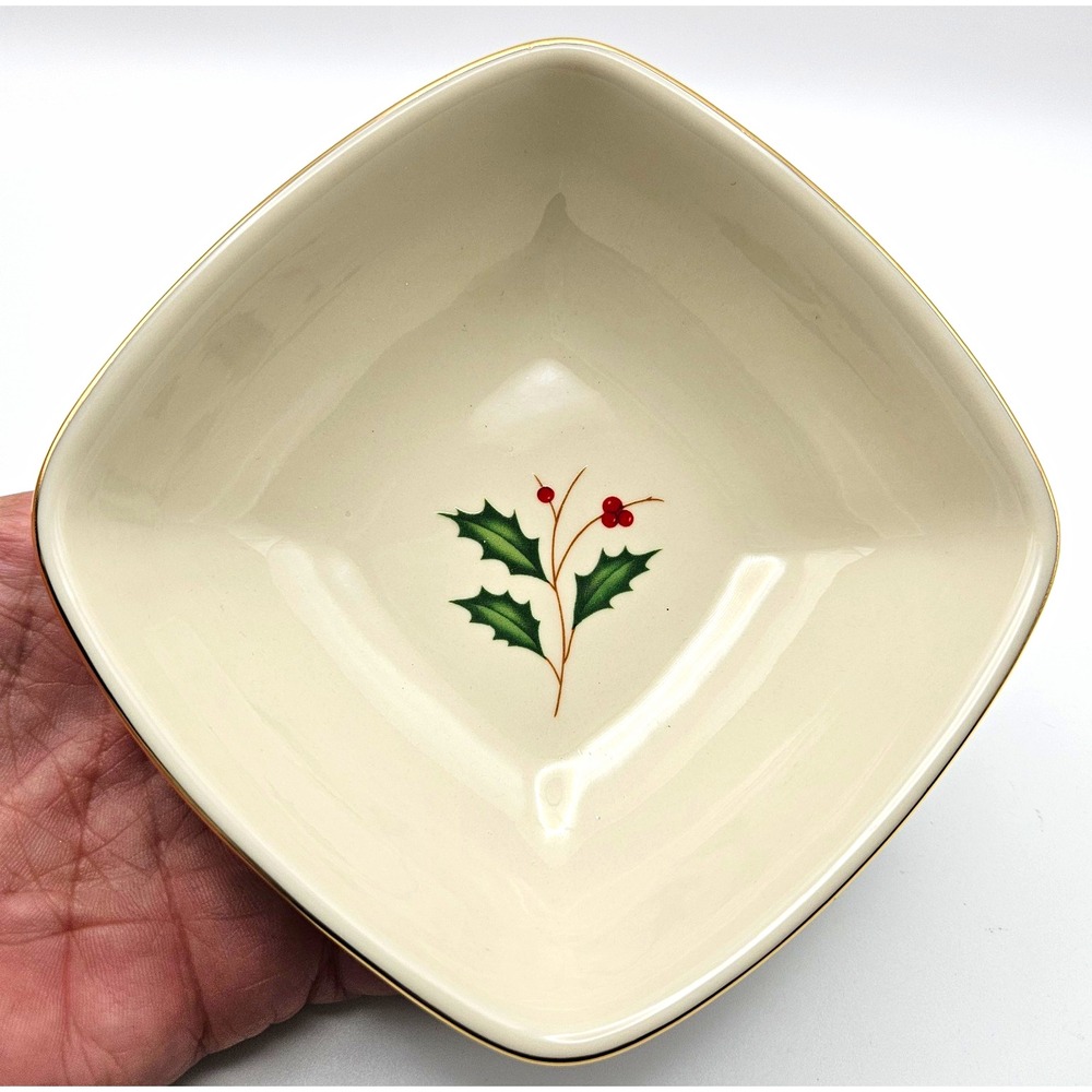 Lenox Holiday Square Ceramic Bowl Ivory Holly Gold Trim Dishwasher Safe